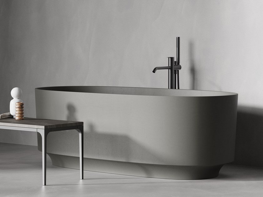 Freestanding Oval Bathtub