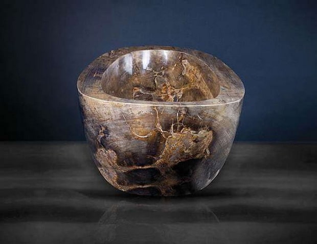 Le Grand Queen Gemstone Bathtub